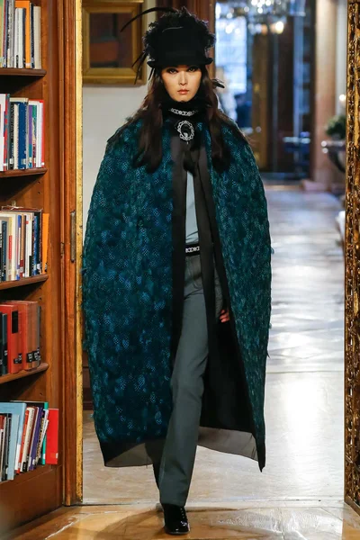 Look 42